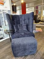 Relaxsessel mit Hocker