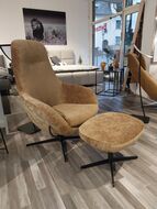 Relaxsessel mit Hocker